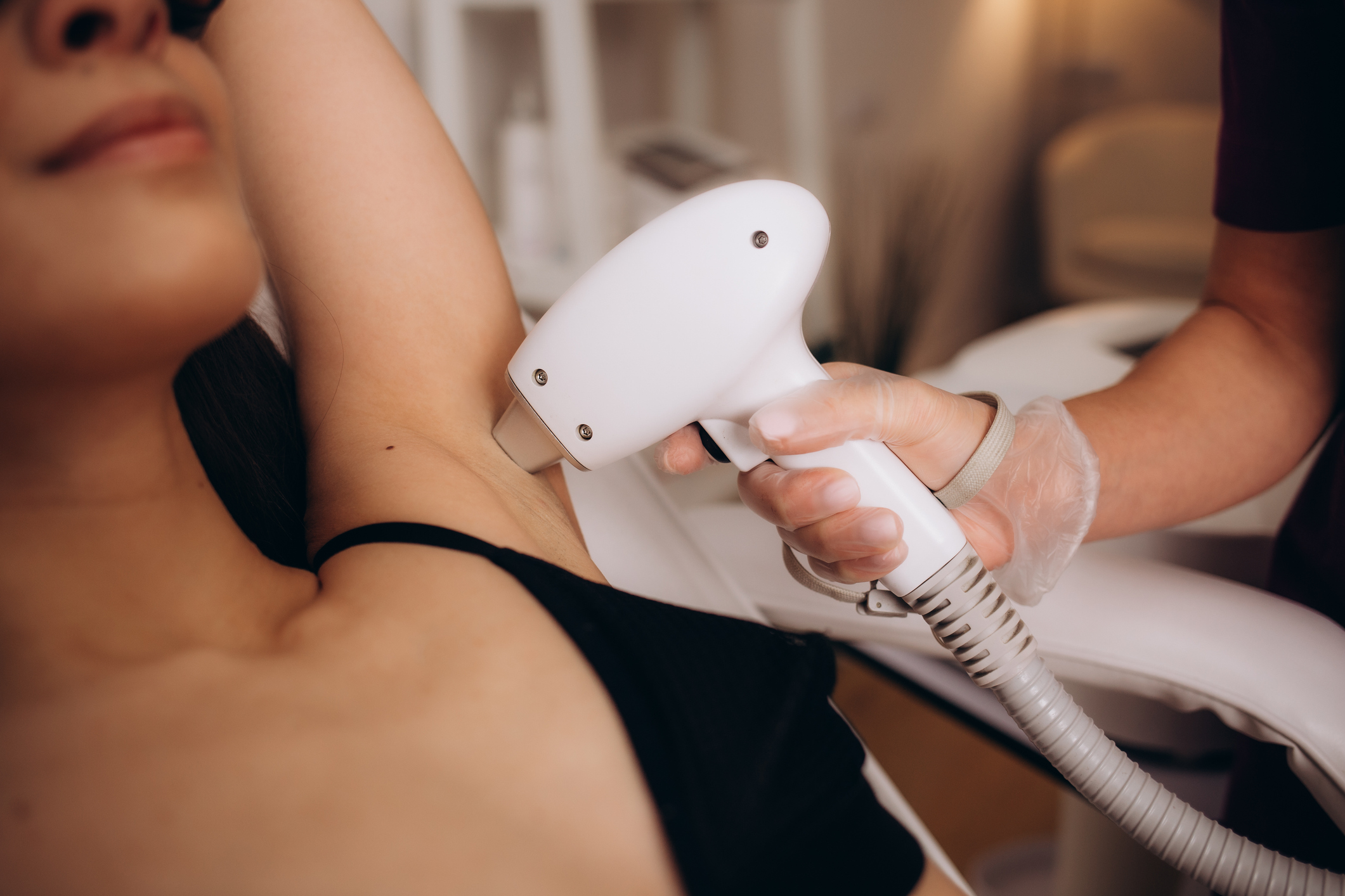 Stay Fresh, Dry, and Confident with Advanced Sweat-Reduction Therapy.